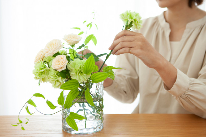 come disporre fiori recisi nei vasi, come mettere fiori recisi vasi