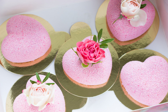 mini torte a forma di cuore, torte a forma di cuore