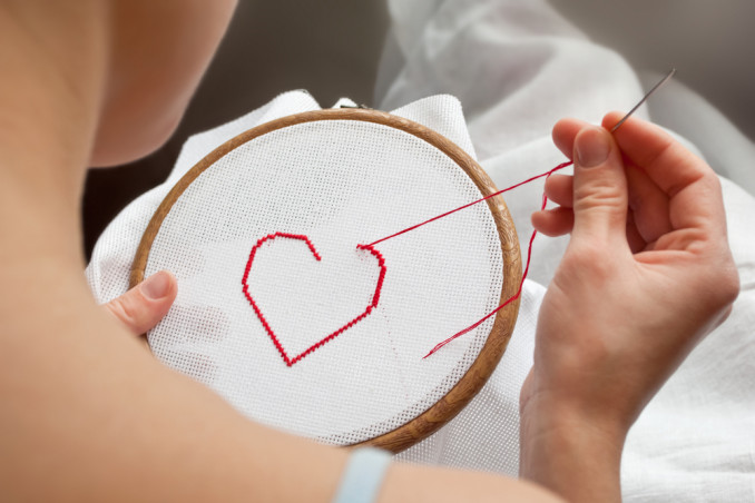 cuori con fiori a punto croce, cuori punto croce, fiori punto croce