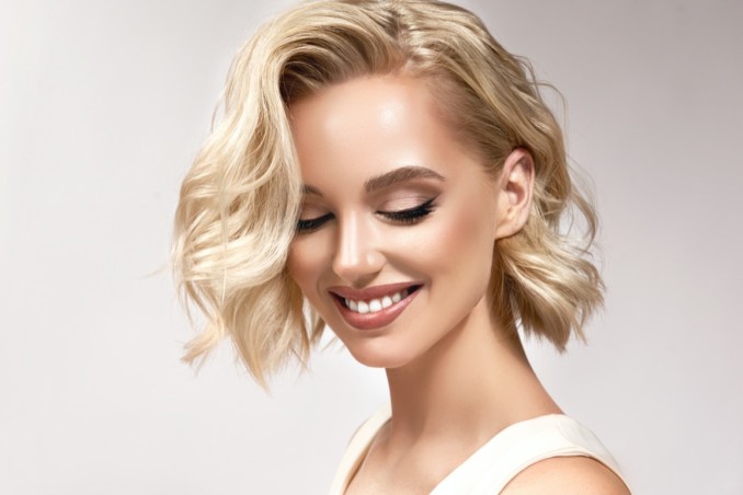 tagli capelli donna, primavera 2022, foto