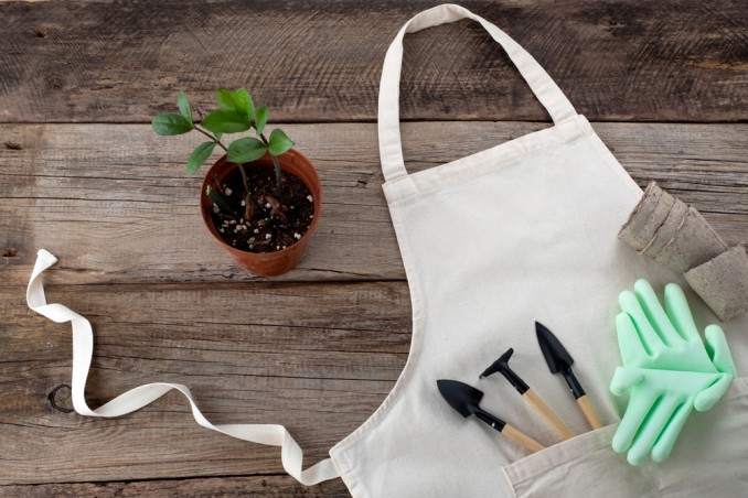 grembiule giardinaggio fai da te come decorare decoupage, grembiule giardinaggio fai da te