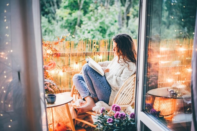 arredare balcone autunno, balcone autunno idee