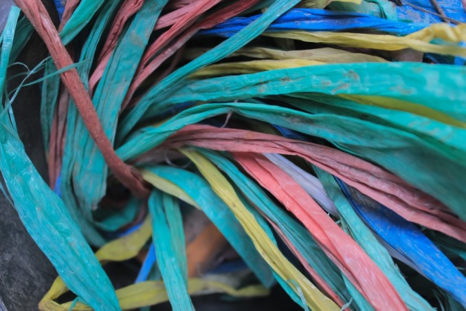 spilla rafia fai da te