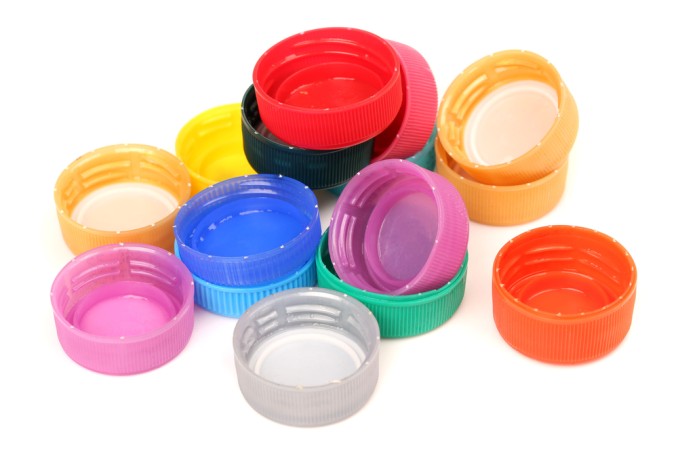 riciclo creativo tappi plastica