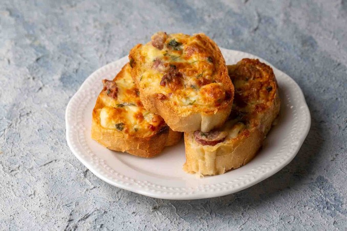 bruschette alla salsiccia