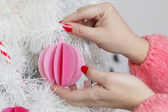 Tutorial: Palline di carta per il vostro albero di Natale!